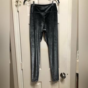 Victoria’s Secret PINK Ultimate Leggings size medium